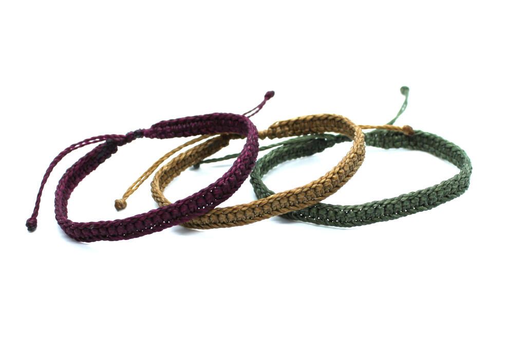 pulsera-surfera-macrame-ajustable