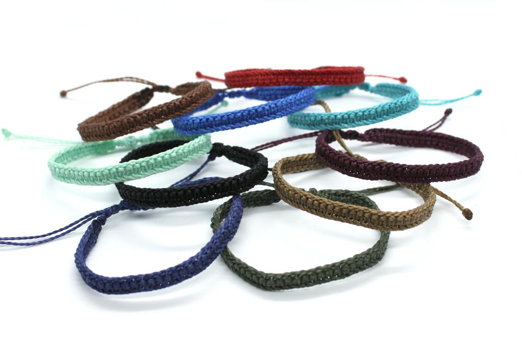 pulsera-surfera-macrame-hilo-encerado