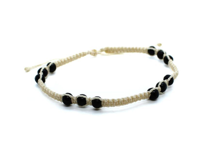 Pulsera tobillera para chico hecha a mano con hilo encerado y cuentas de madera