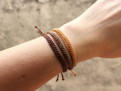 Regala este pack de 3 pulseras para hombre de hilo encerado
