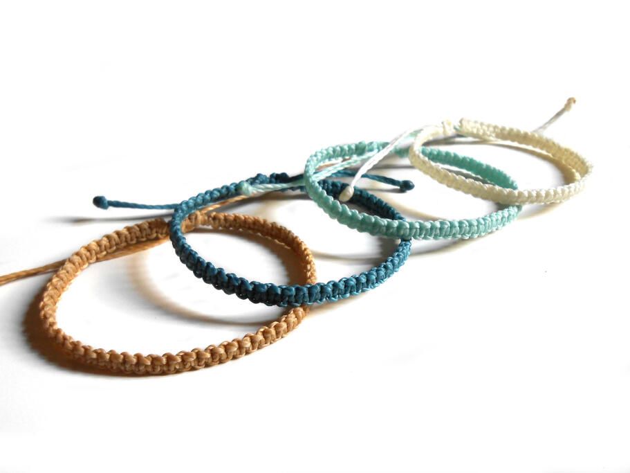 pack de pulseras de macramé de hilo encerado hechas artesanalmente