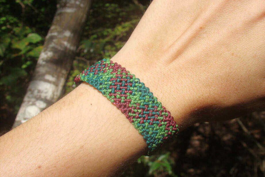 Pulsera de macramé de hilo encerado ajustable para chico o chica