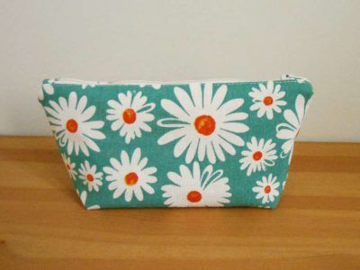 Estuche de tela ligero para organizar accesorios en el bolso o mochila