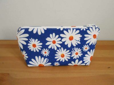 Estuche para organizar accesorios en el bolso o mochila