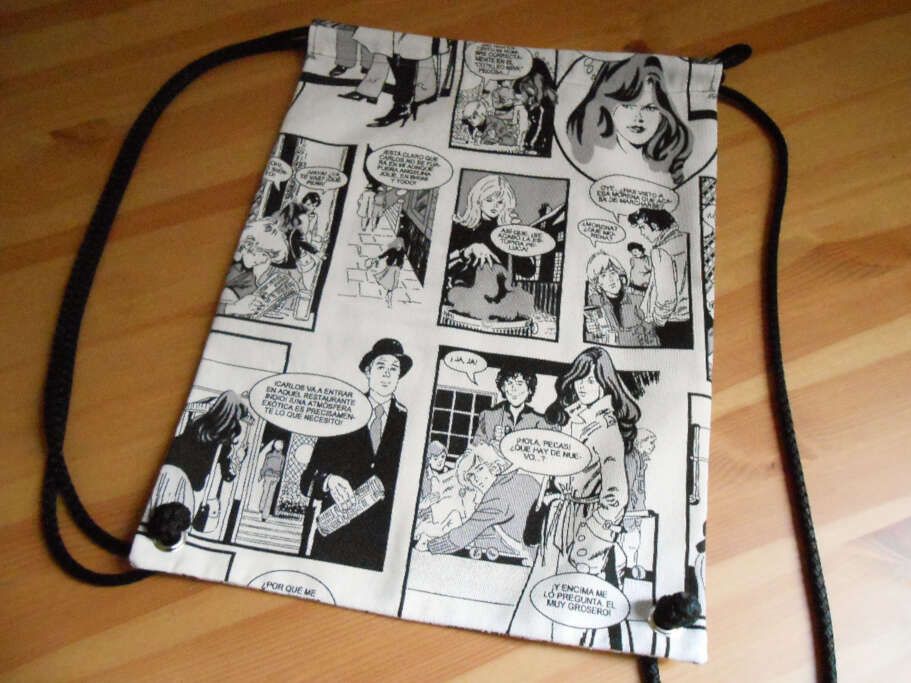 Mochila saco de cuerdas hecha a mano