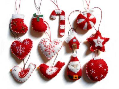 pack 12 adornos navideños de fieltro rojos y blancos