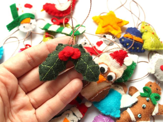 pack de 24 mini adornos navideños de fieltro para calendario de adviento