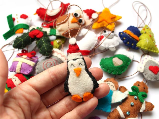 pack de 24 mini adornos navideños de fieltro para calendario de adviento