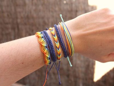 Conjunto de pulseras variadas de macramé