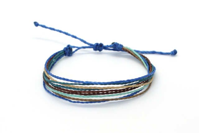 pulsera multihilo mediterránea de hilo encerado azul