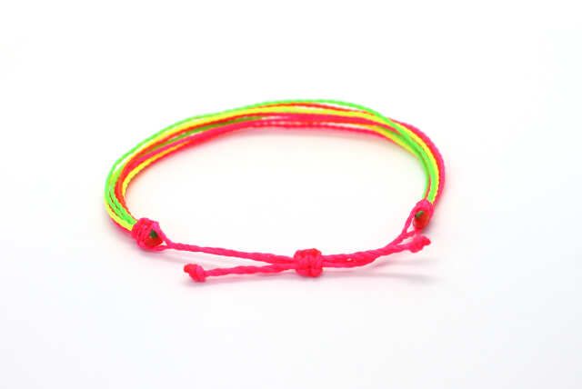 pulsera multihilo cordón encerado neón