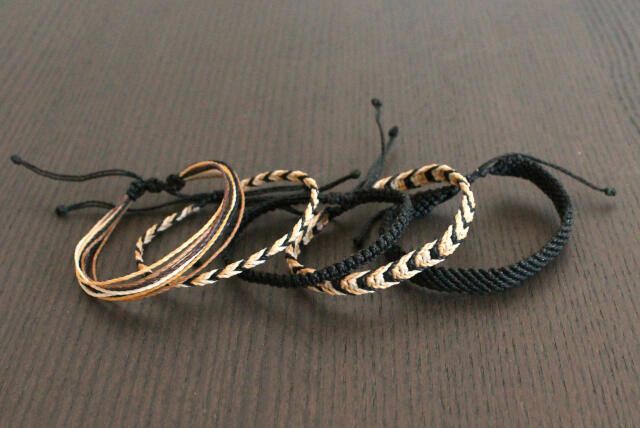 Pulseras de hilo encerado y nudos de macramé