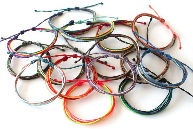 pulseras multihilo a elegir colores variados