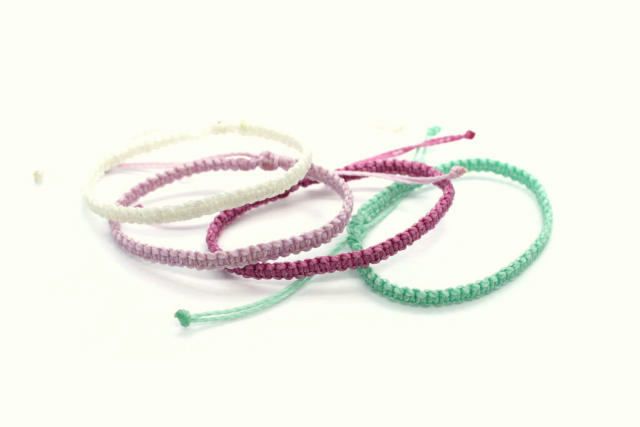 pack pulseras sencillas de nudo plano de macramé
